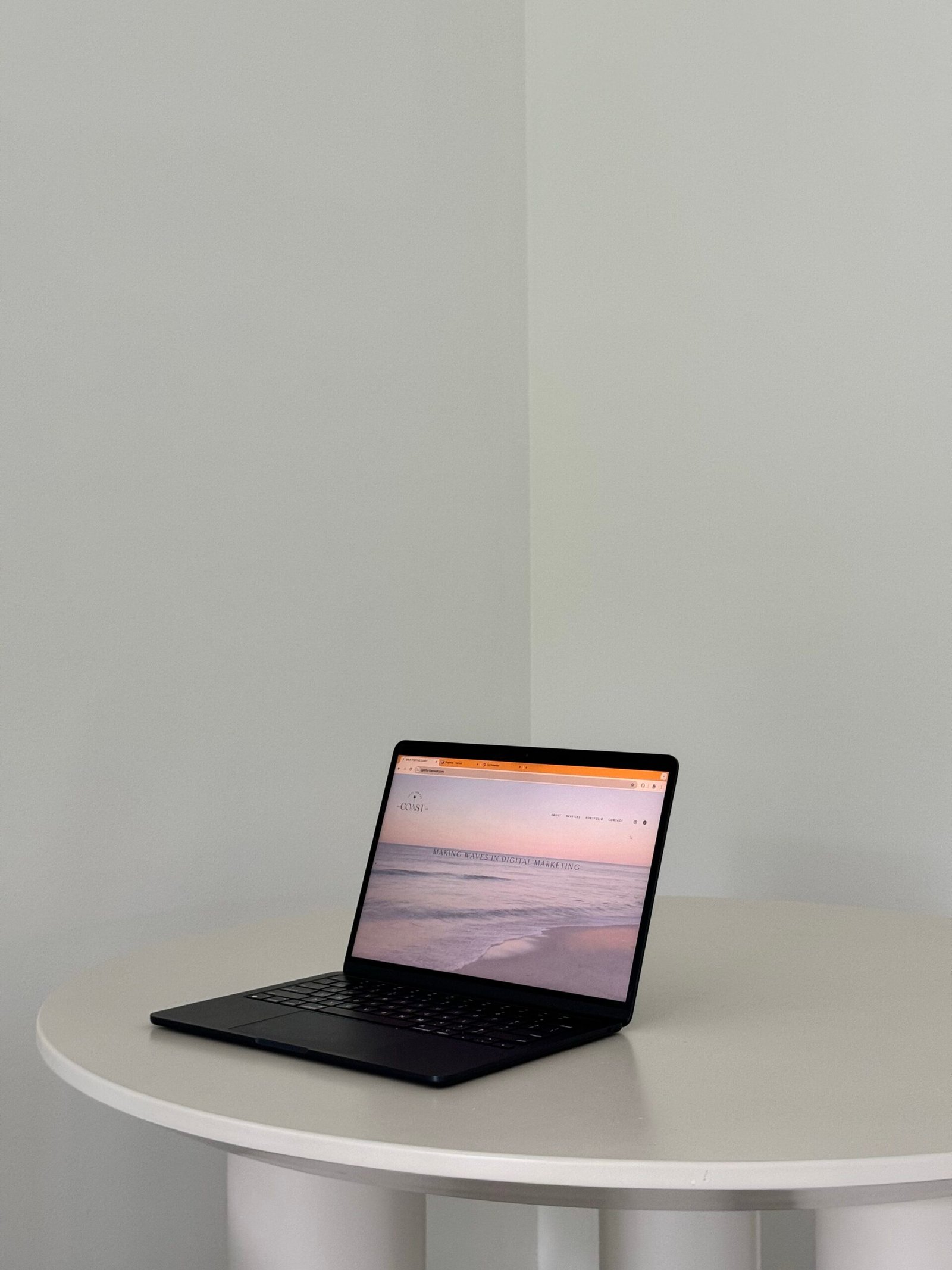 Creating Digital Products with Notion: The Aesthetic Productivity Niche Explained